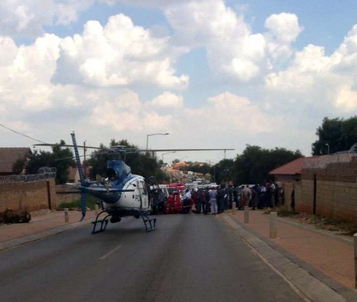 Cop SHOT and Injured by truck hijackers in Kagiso