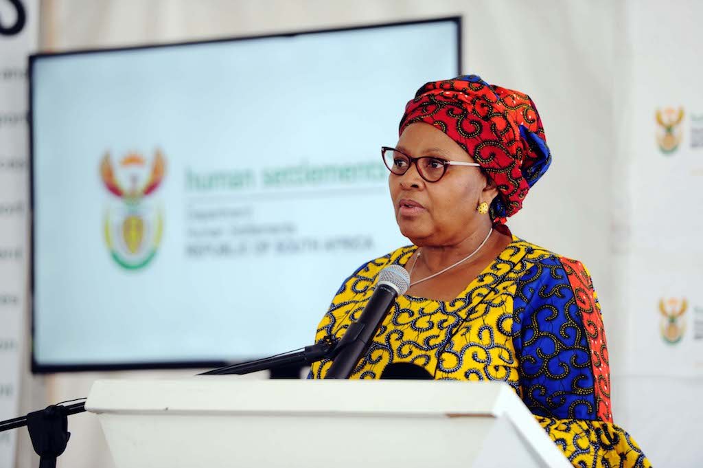 Nosiviwe Mapisa-Nqakula