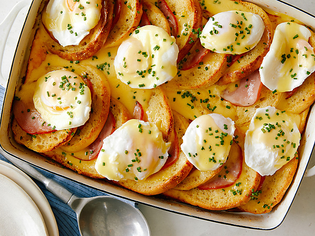 Eggs Benedict Casserole recipe